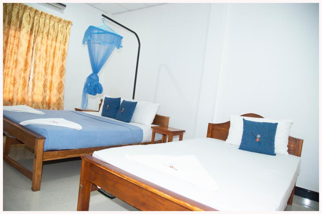 French Garden Resort Uppuveli Ngoại thất bức ảnh