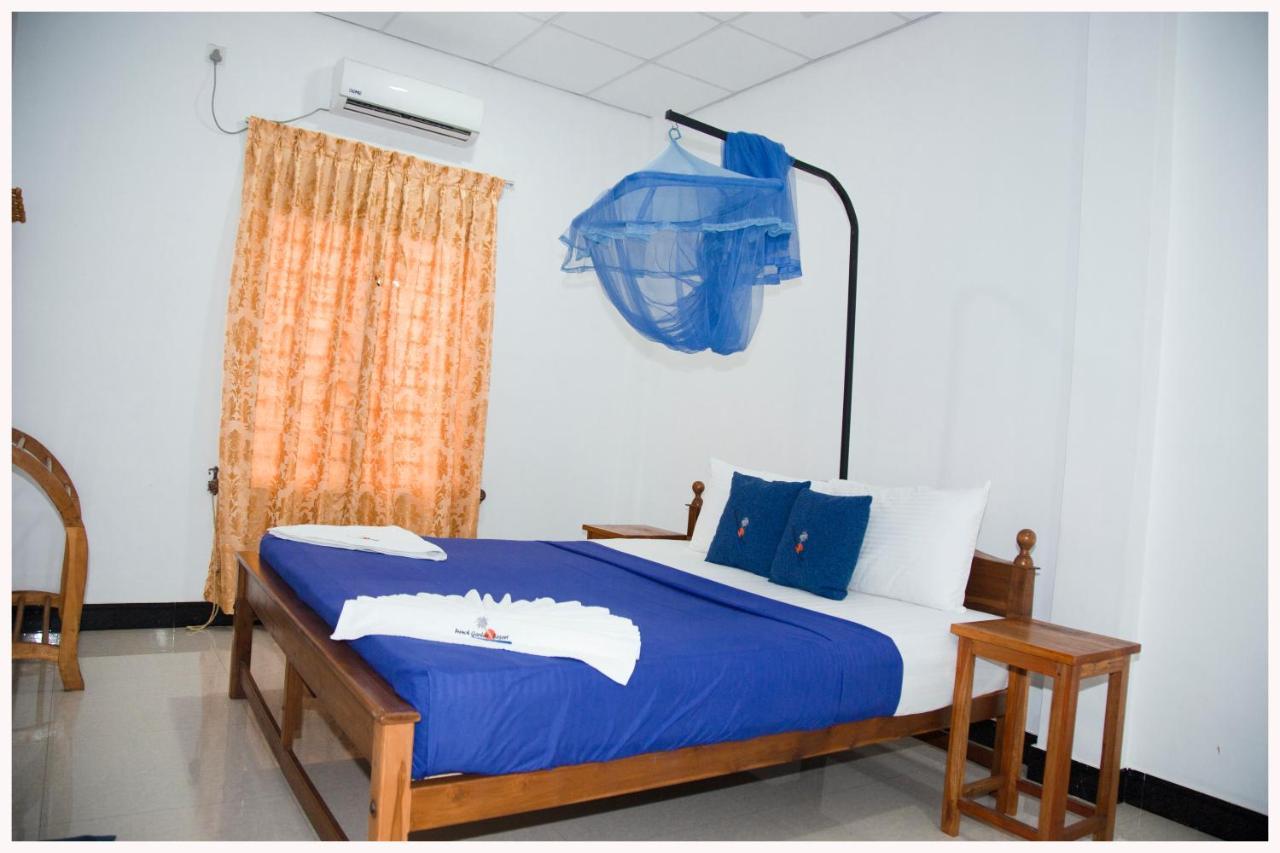 French Garden Resort Uppuveli Ngoại thất bức ảnh