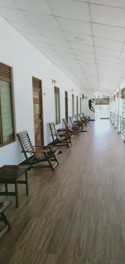 French Garden Resort Uppuveli Ngoại thất bức ảnh